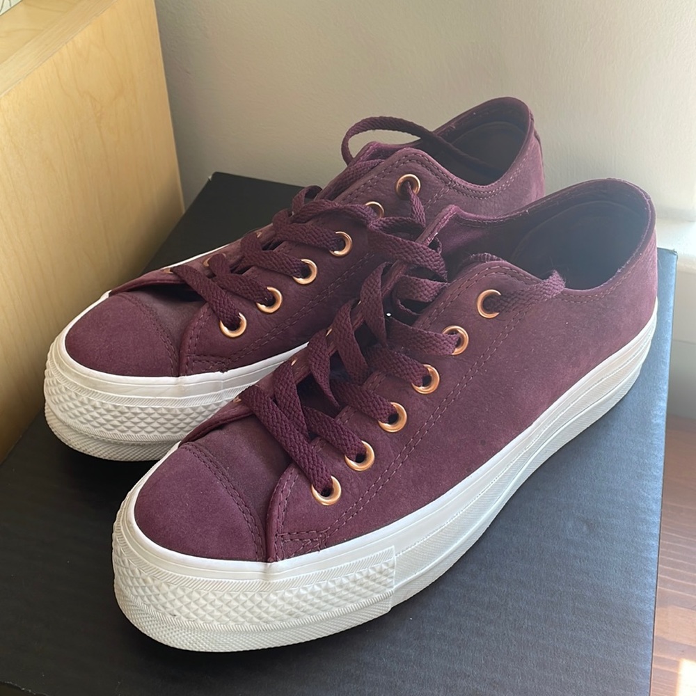 Platform converse